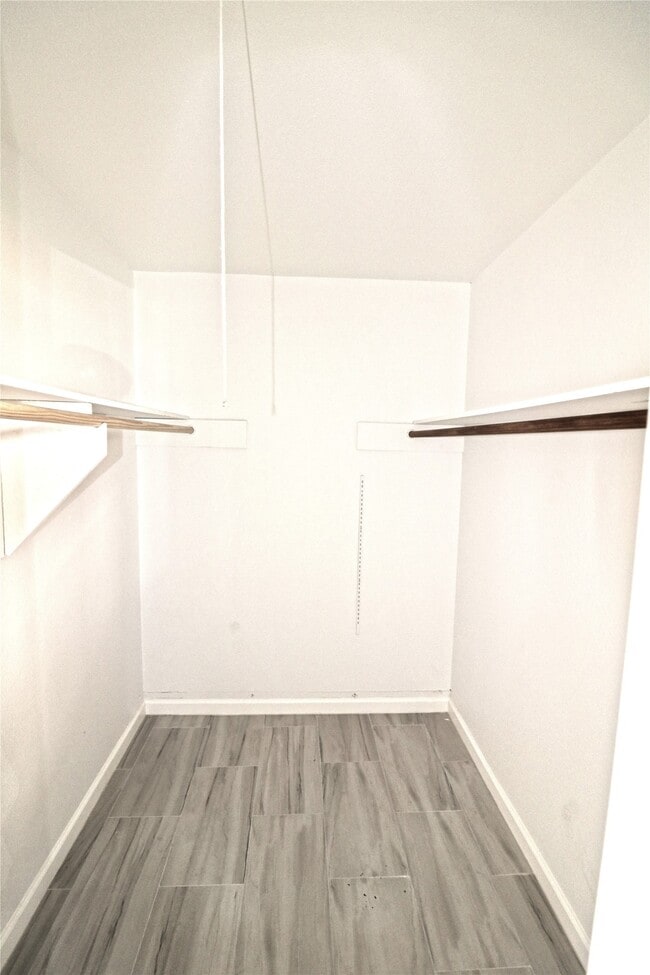 Building Photo - 9211 Blankenship Dr