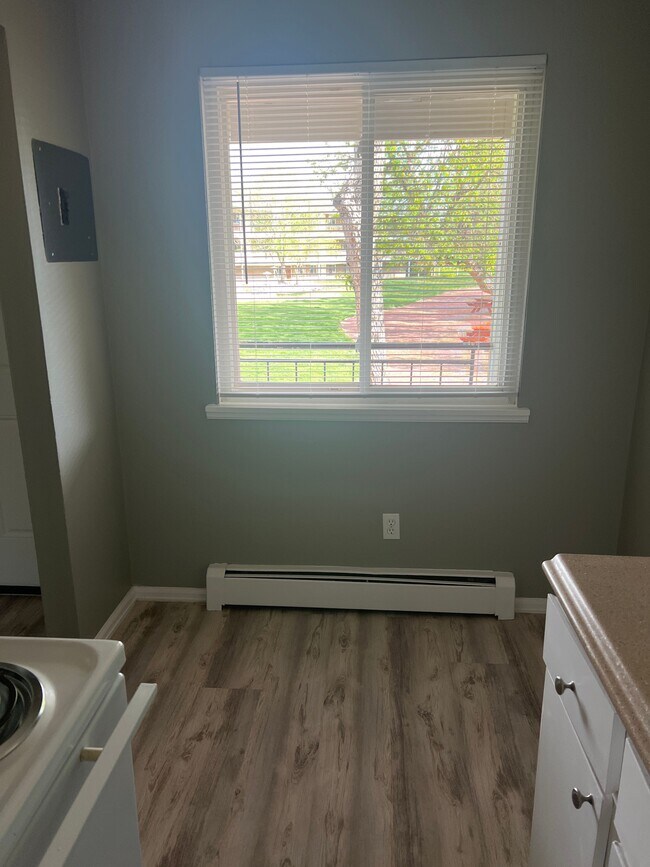 1BR/ 1 BA - Garrison Edge