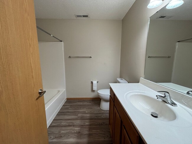 Building Photo - ALL NEW INTERIOR - 2 Bedroom Town Home