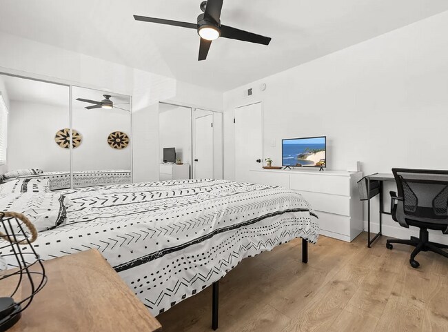 Building Photo - $3,750 - 3 Bed / 2.5 Bath Townhome in San Diego Near SDSU