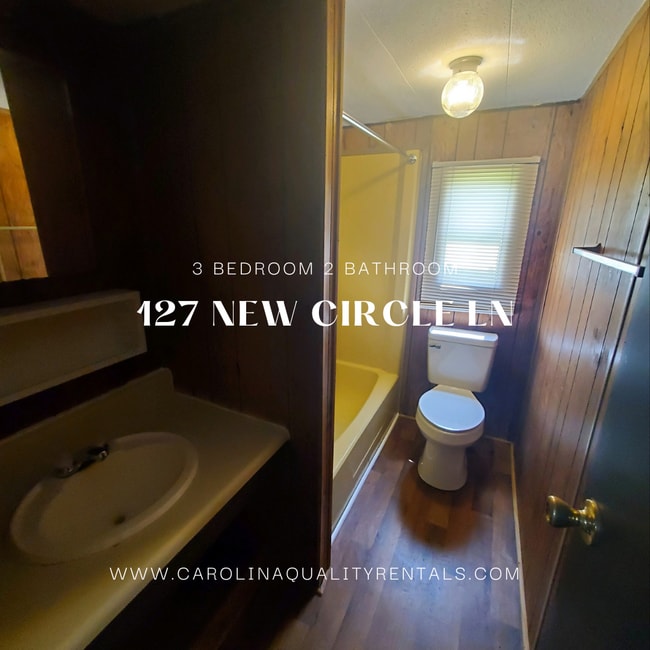 Building Photo - 3 bedroom 2 bath singlewide