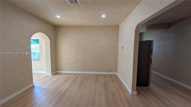 Building Photo - 1431 NW 26th St