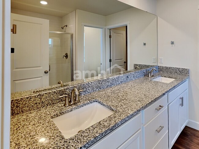 Building Photo - 1707 192nd St Ct E