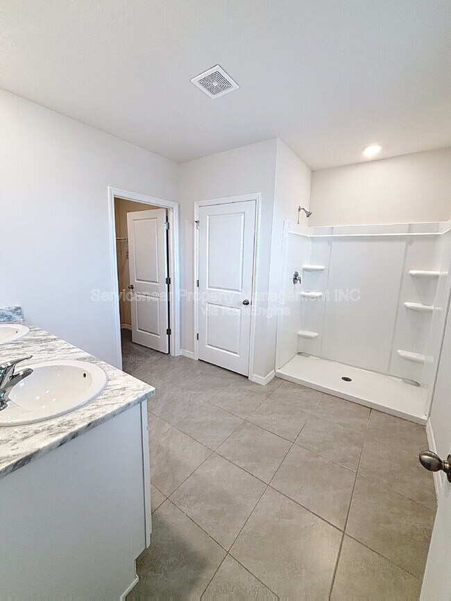 Building Photo - 18002 Canopy Pl