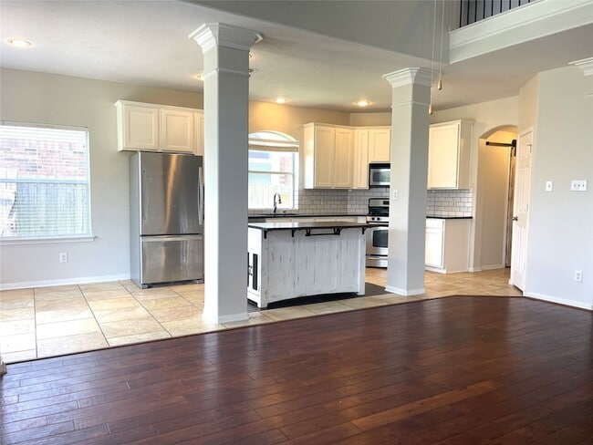 Building Photo - 6411 Virginia Fields Dr