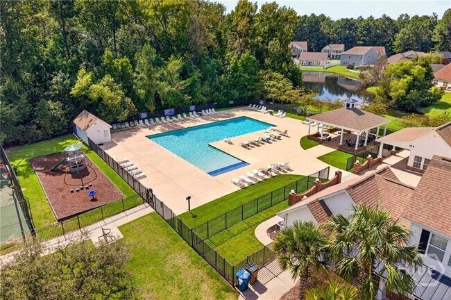 Building Photo - 100 Cotton Bluff Ct