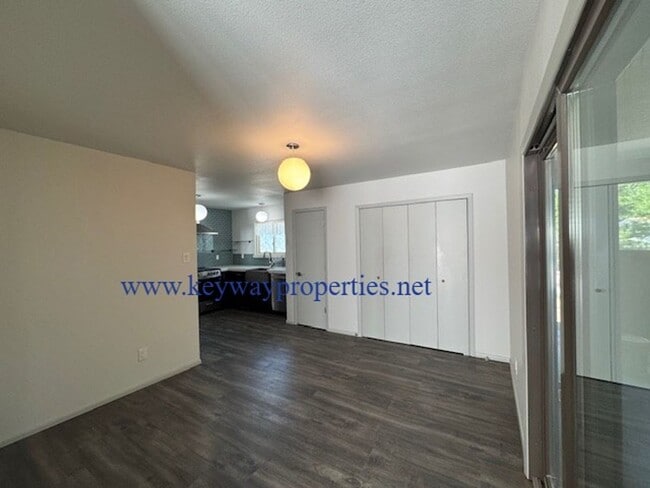 Building Photo - Welcome to Your New Home in NE Heights – Spacious, Stylish, and Full of Charm!