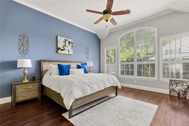 Building Photo - 6422 Gladehill Dr