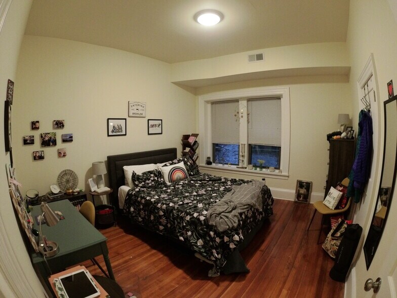 Primary Photo - 1471 Beacon St