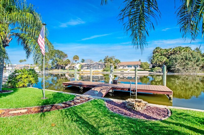 Building Photo - Beautiful home in  Sailboat Country