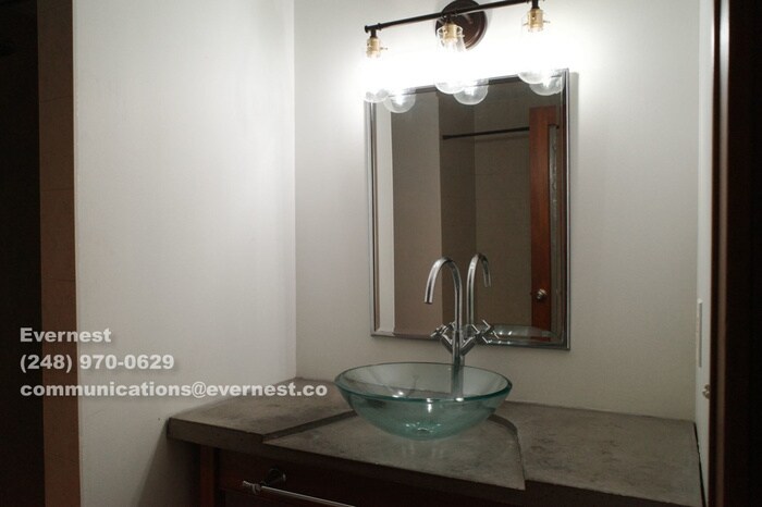 Building Photo - 78 Watson St