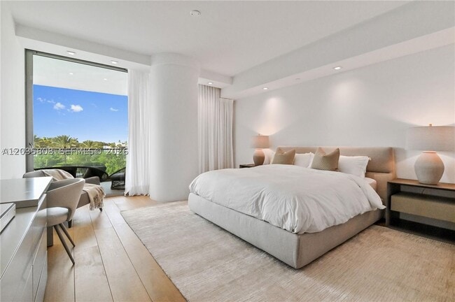 Building Photo - 10203 Collins Ave