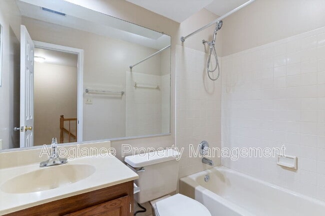 Building Photo - 8073 Morning Meadow Ct