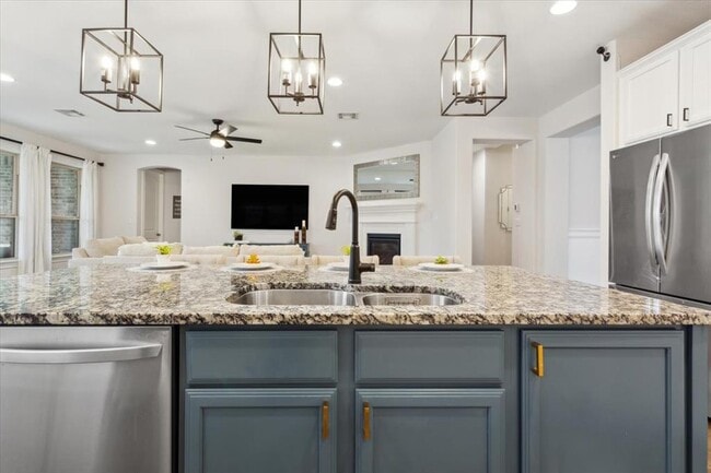 Building Photo - 3128 Desert Shade Bnd