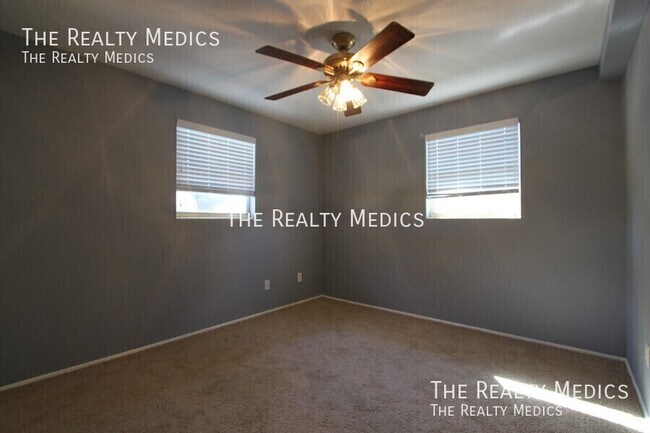 Building Photo - 619 Santa Fe Ln