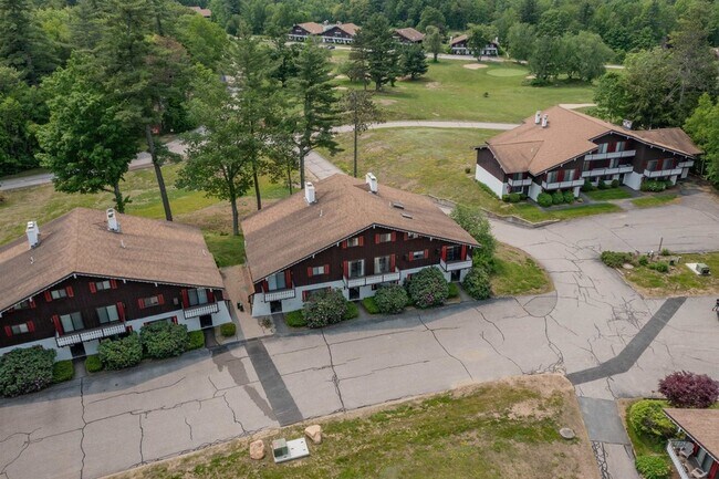 Building Photo - 18 Bunker Ln