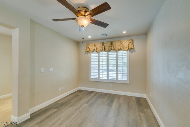 Building Photo - 6673 Octave Ave