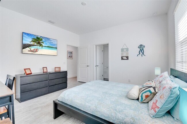 Building Photo - 879 Margaritaville Ave