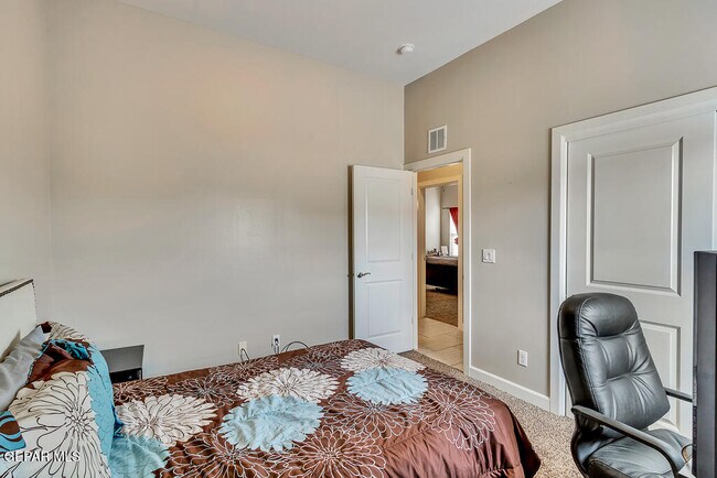 Building Photo - 14677 Rockbridge