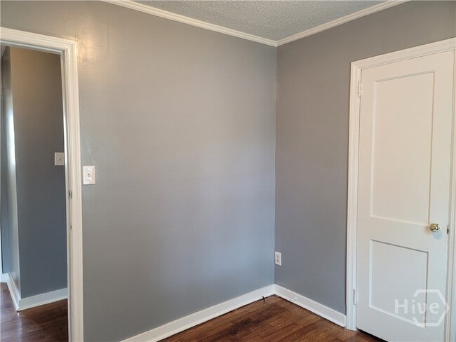 Building Photo - 237 Birchfield Dr
