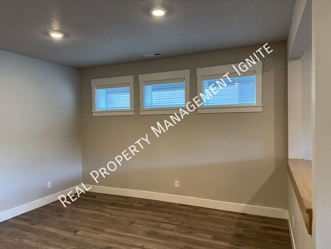 Building Photo - 19294 SW Marshmallow Pl