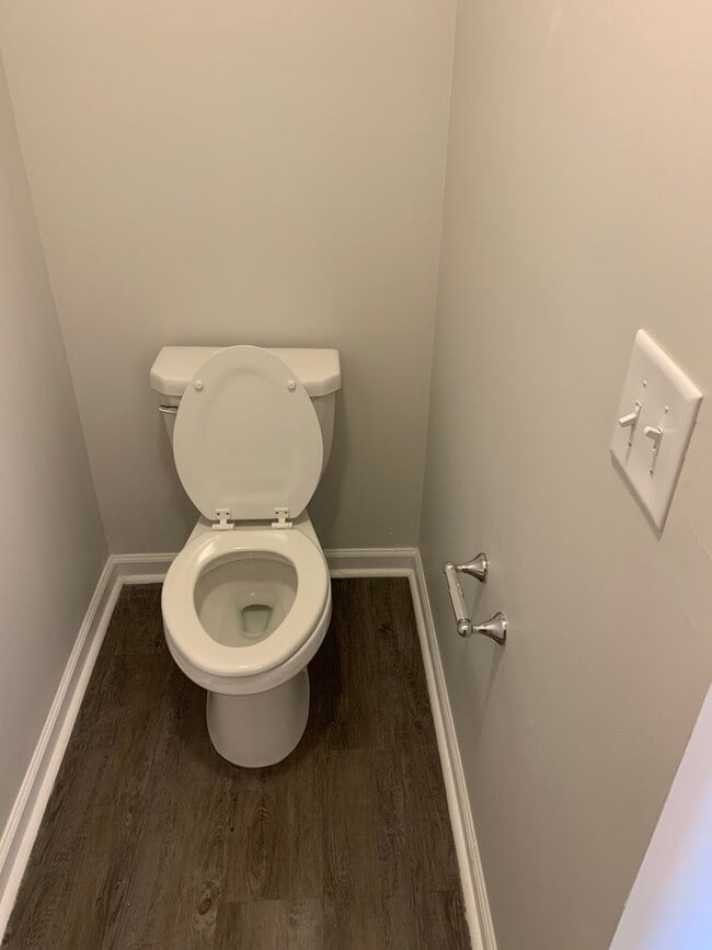 Building Photo - Stylish 3 Bed, 2.5 Bath Home in Desirable Tucker Farms