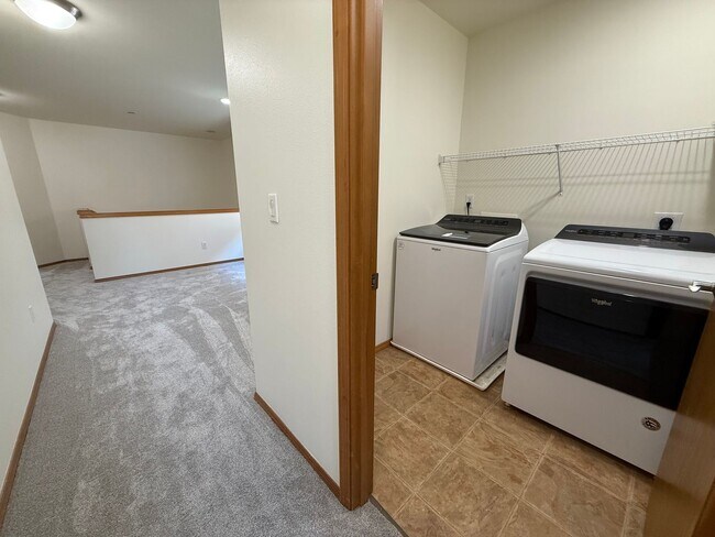 Building Photo - 1838 Bobs Hollow Ln