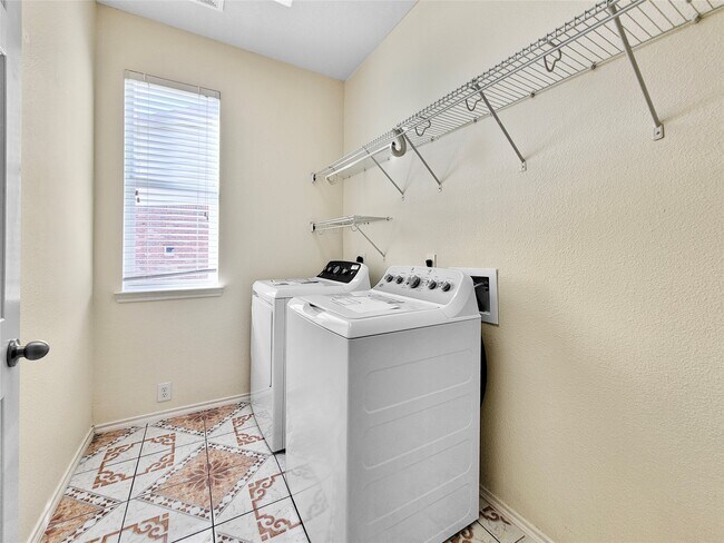 Building Photo - 19843 Youpon Leaf Way