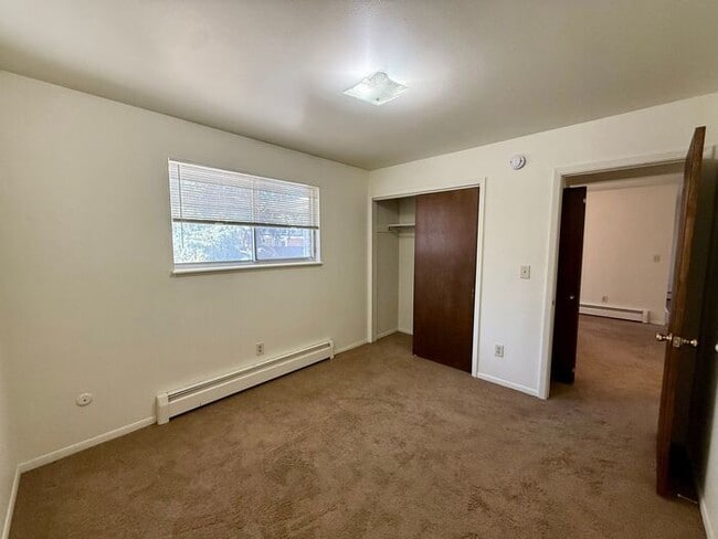 Building Photo - ***MOVE-IN SPECIAL 2 WEEKS FREE***2 Bed, 1.5 Bath Duplex for Rent in Fort Collins!