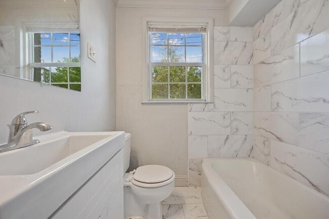 Building Photo - 4224 Perkins Rd