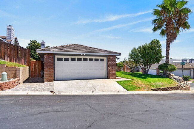 Building Photo - 4109 Yukon Way
