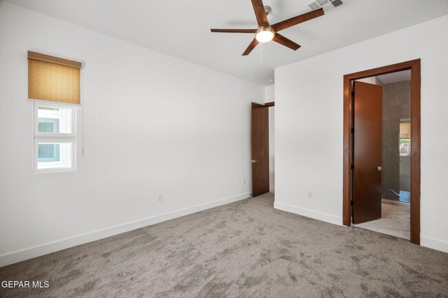 Building Photo - 11337 Ardelle Ave