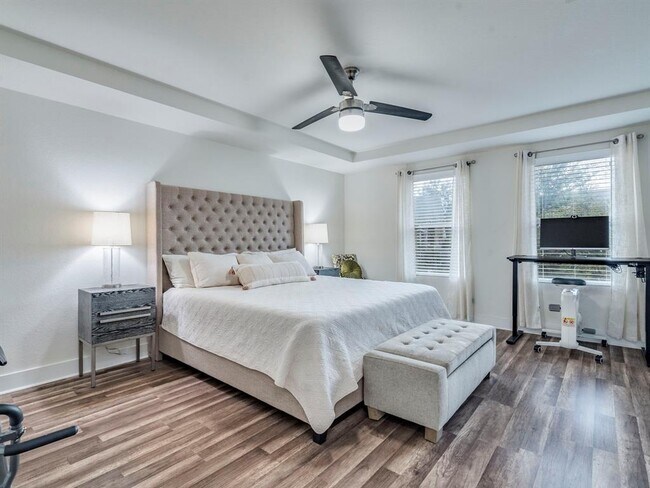 Building Photo - 7408 Merrick Ln