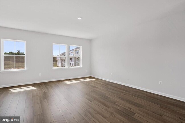 Building Photo - 112 Kinkade Ct