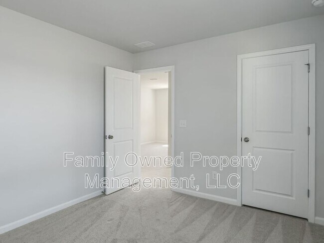 Building Photo - 519 Donnas Vw Wy