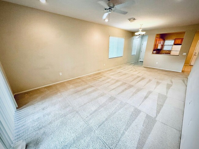 Building Photo - 2529 Nashira St