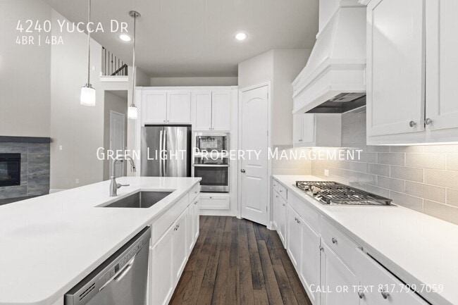 Building Photo - 4240 Yucca Dr