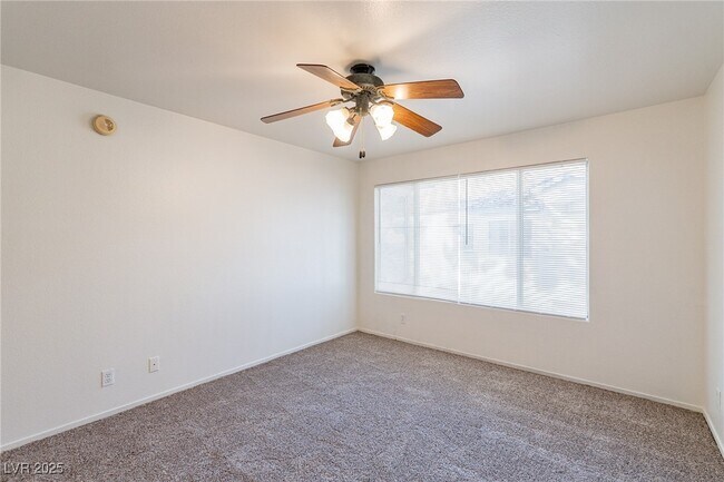 Building Photo - 3061 Key Largo Dr