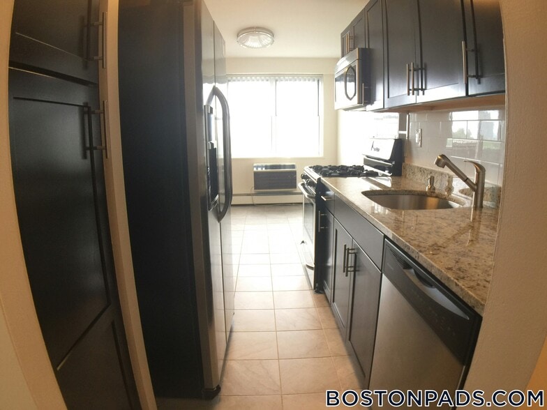 Building Photo - 175 Freeman St