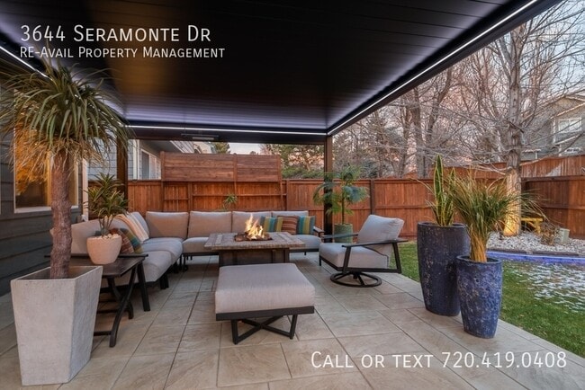 Building Photo - 3644 Seramonte Dr