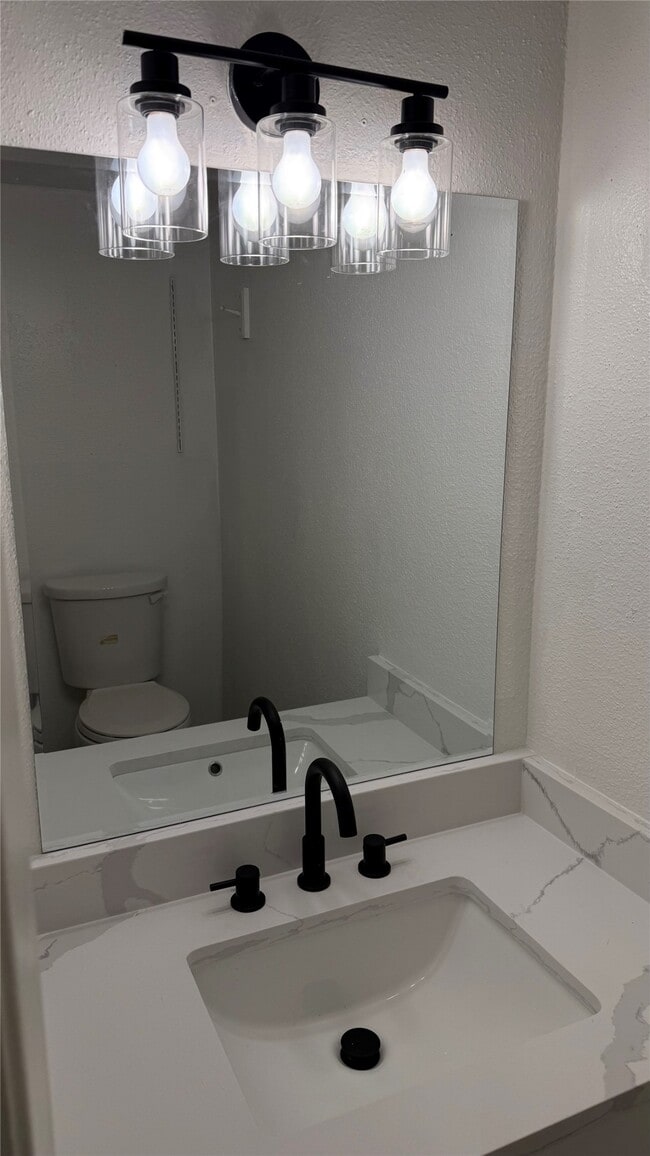 Building Photo - 12922 Wirevine Ln