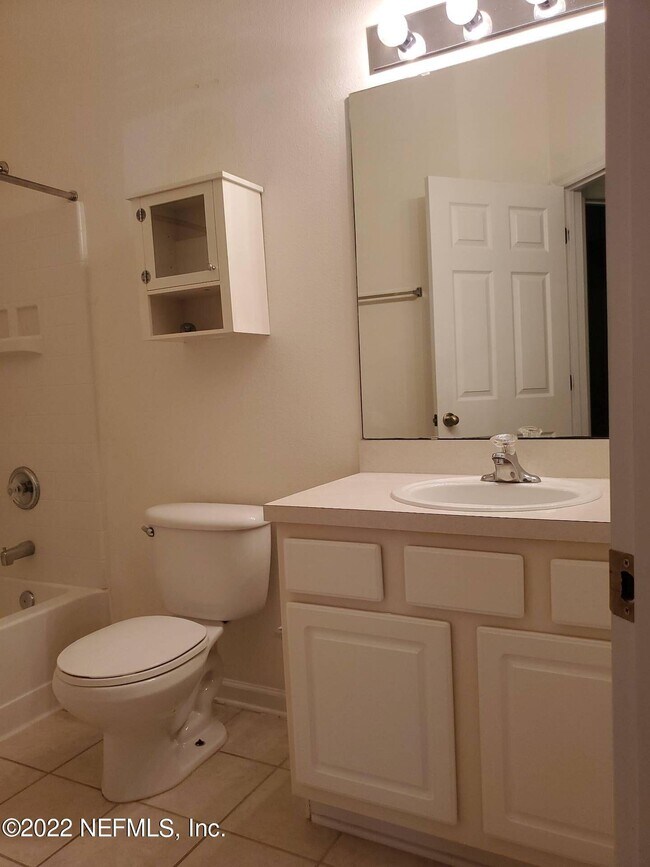 Building Photo - 5811 Parkstone Crossing Dr