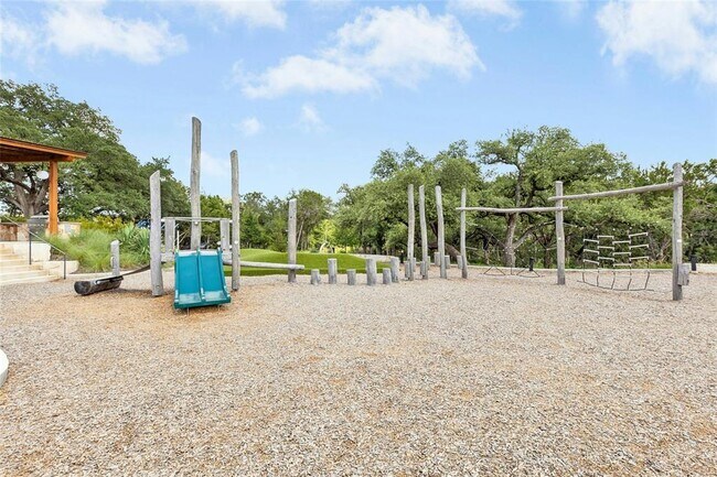 Building Photo - 1121 Spring Gulch Ln