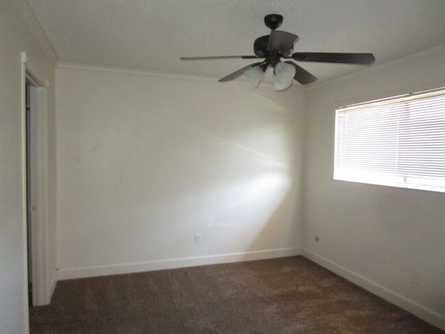 Building Photo - 53 El Basset Ct