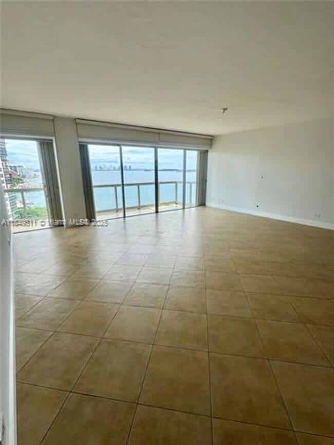 Building Photo - 2451 Brickell Ave