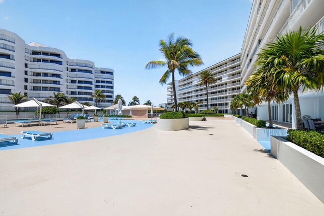Building Photo - 3546 S Ocean Blvd