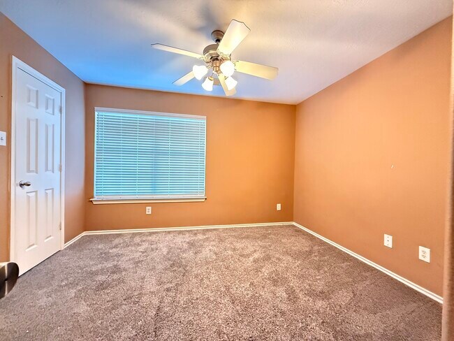 Building Photo - 14311 Mirkwood Ln