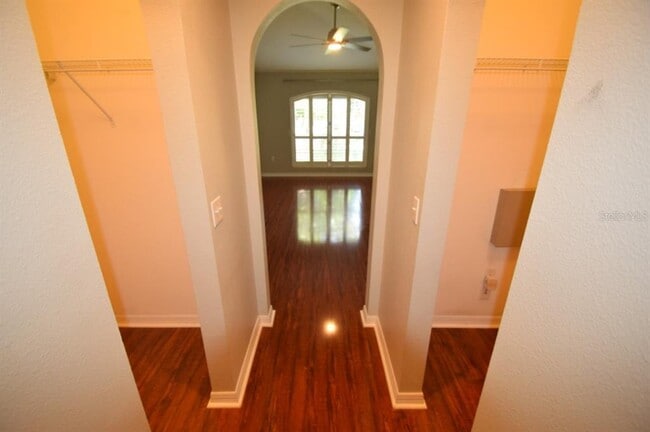 Building Photo - 241 Pine Shadow Ln