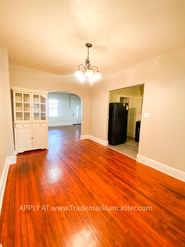 Building Photo - 485 New Dorwart St