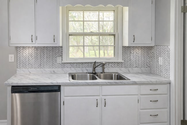 Building Photo - 1290 Teakwood Trail